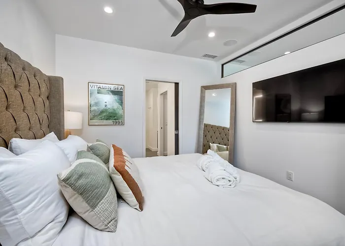 La Costa Luxury Condo - Fully Remodeled