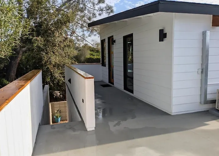 Newly Built, Secluded, And Tranquil Nest In Olivenhain